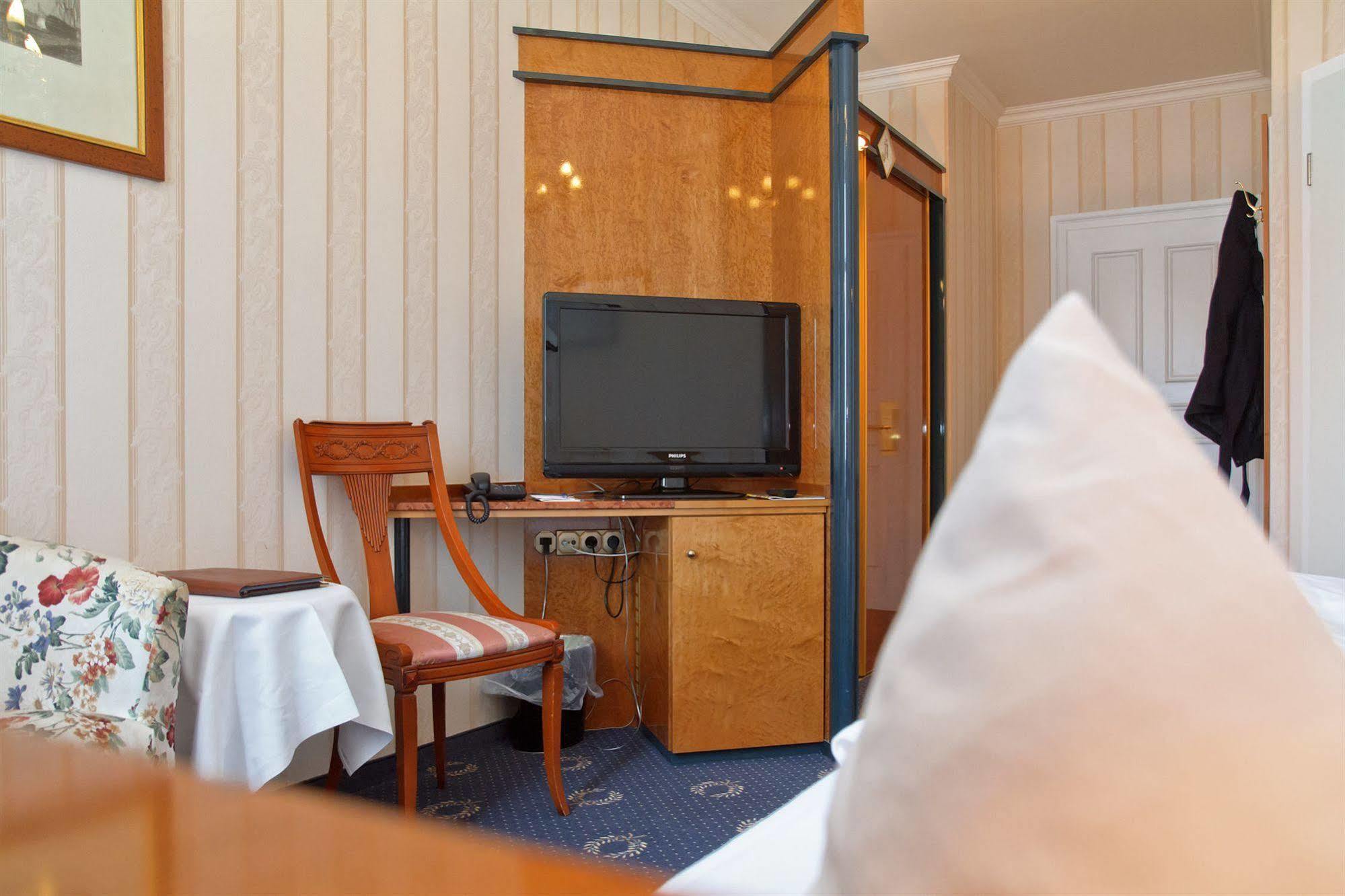 Seetelhotel Strandhotel Atlantic 제바트헤링스도르프 외부 사진