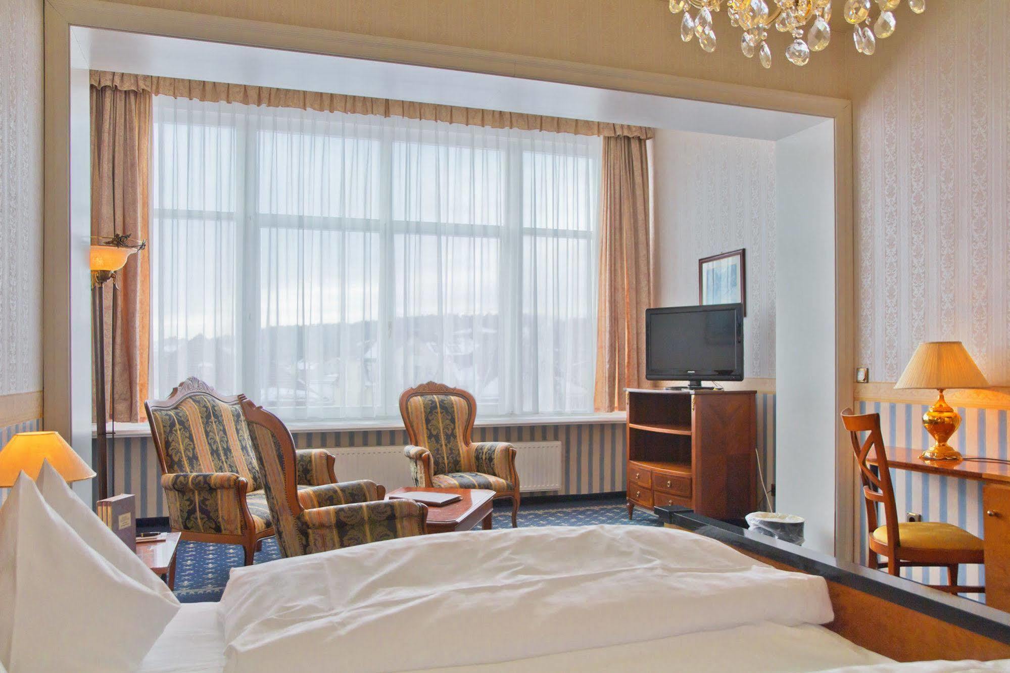 Seetelhotel Strandhotel Atlantic 제바트헤링스도르프 외부 사진
