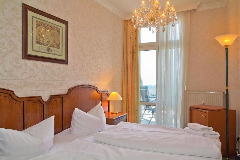 Seetelhotel Strandhotel Atlantic 제바트헤링스도르프 외부 사진
